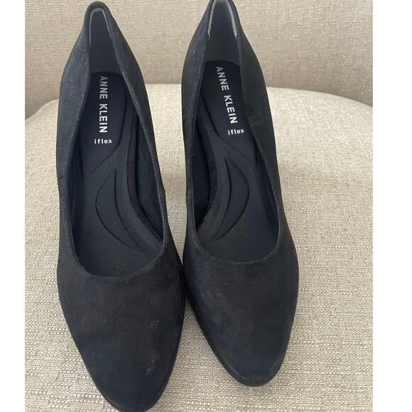 Anne Klein Classic IFLex Black Suede Pump, S75 - Picture 1 of 6